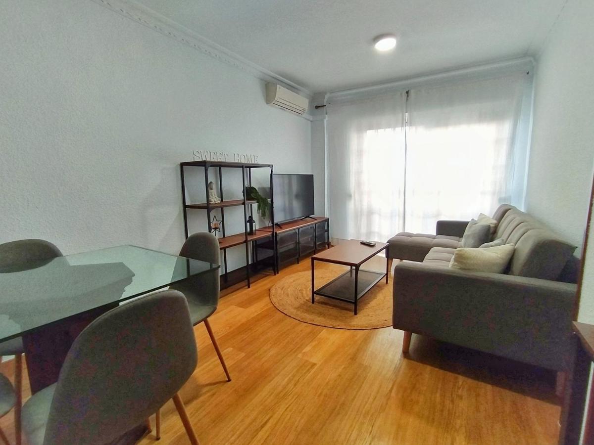 Апартаменты Apartamento Con Parking Gratis En Centro, Merced Уэльва Экстерьер фото